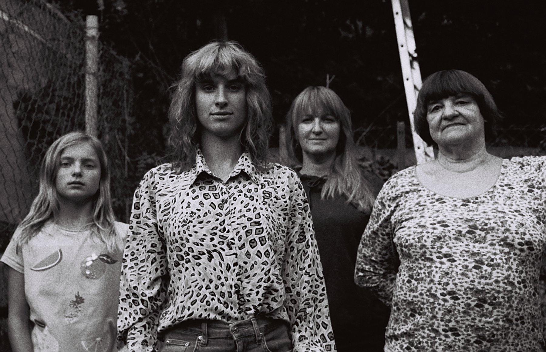 Sisters, Daughters, Mothers, four generations together
